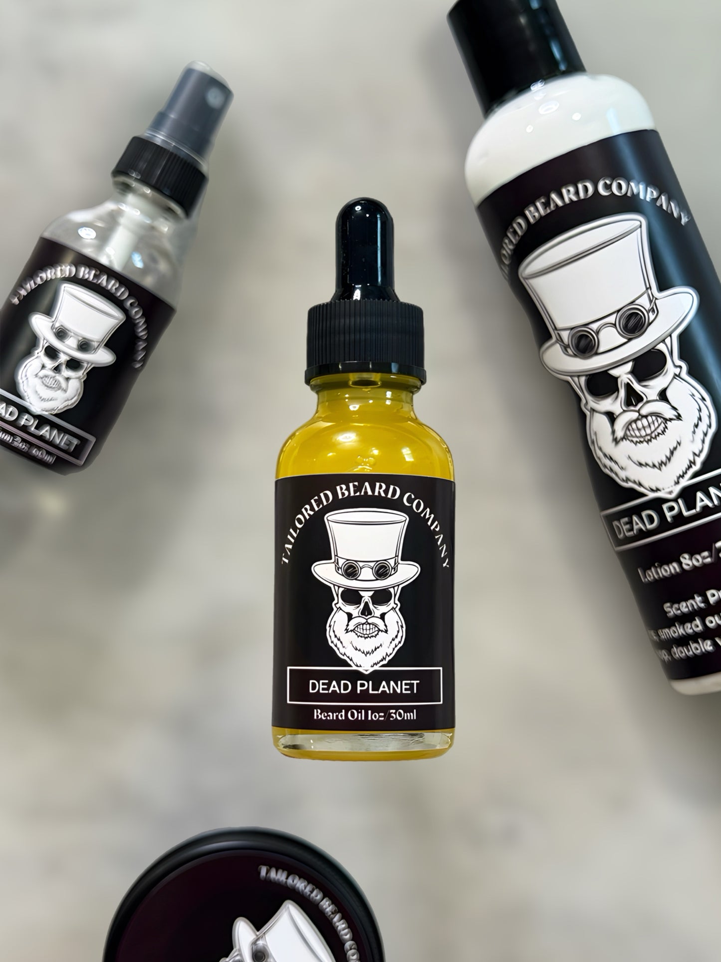 Dead Planet (Dark Fruits Smoked Oud Talc)